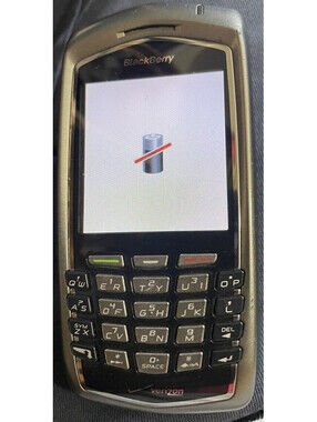 BlackBerry 7130e Black (Verizon)  NEEDS BATTERY SELLING ASIS FOR PART OR REPAIR